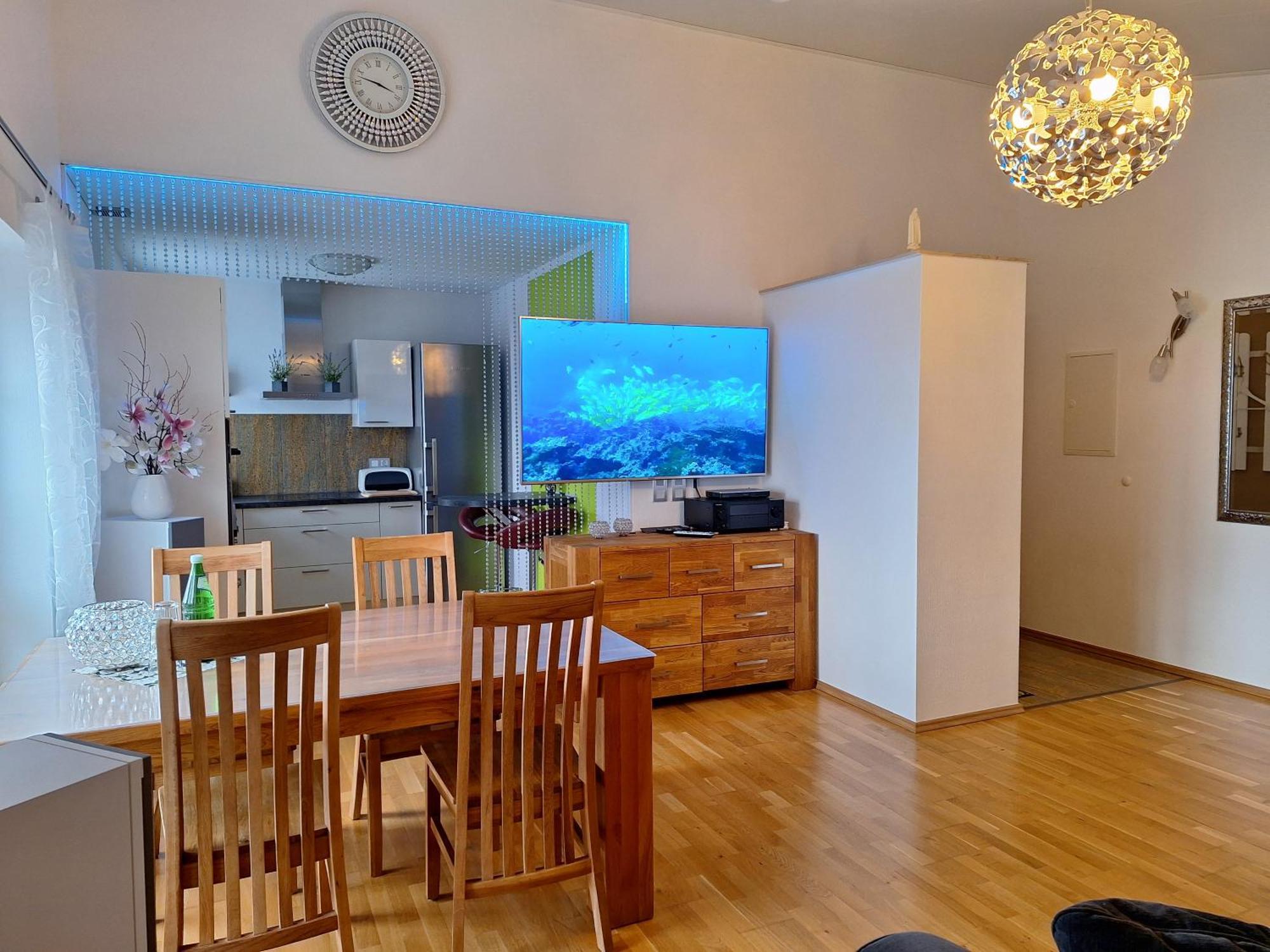 Appartement Modern Und Gemuetlich à Linden  Extérieur photo