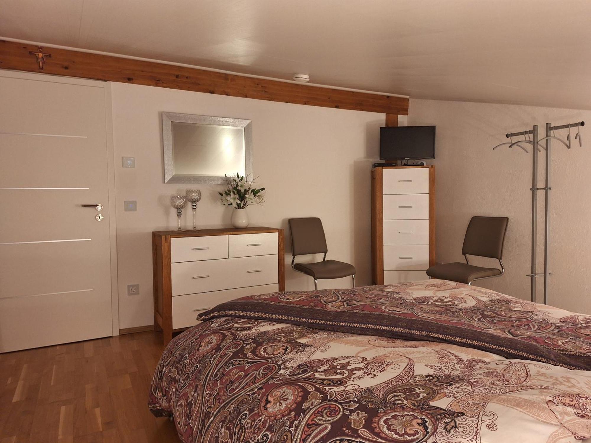 Appartement Modern Und Gemuetlich à Linden  Extérieur photo
